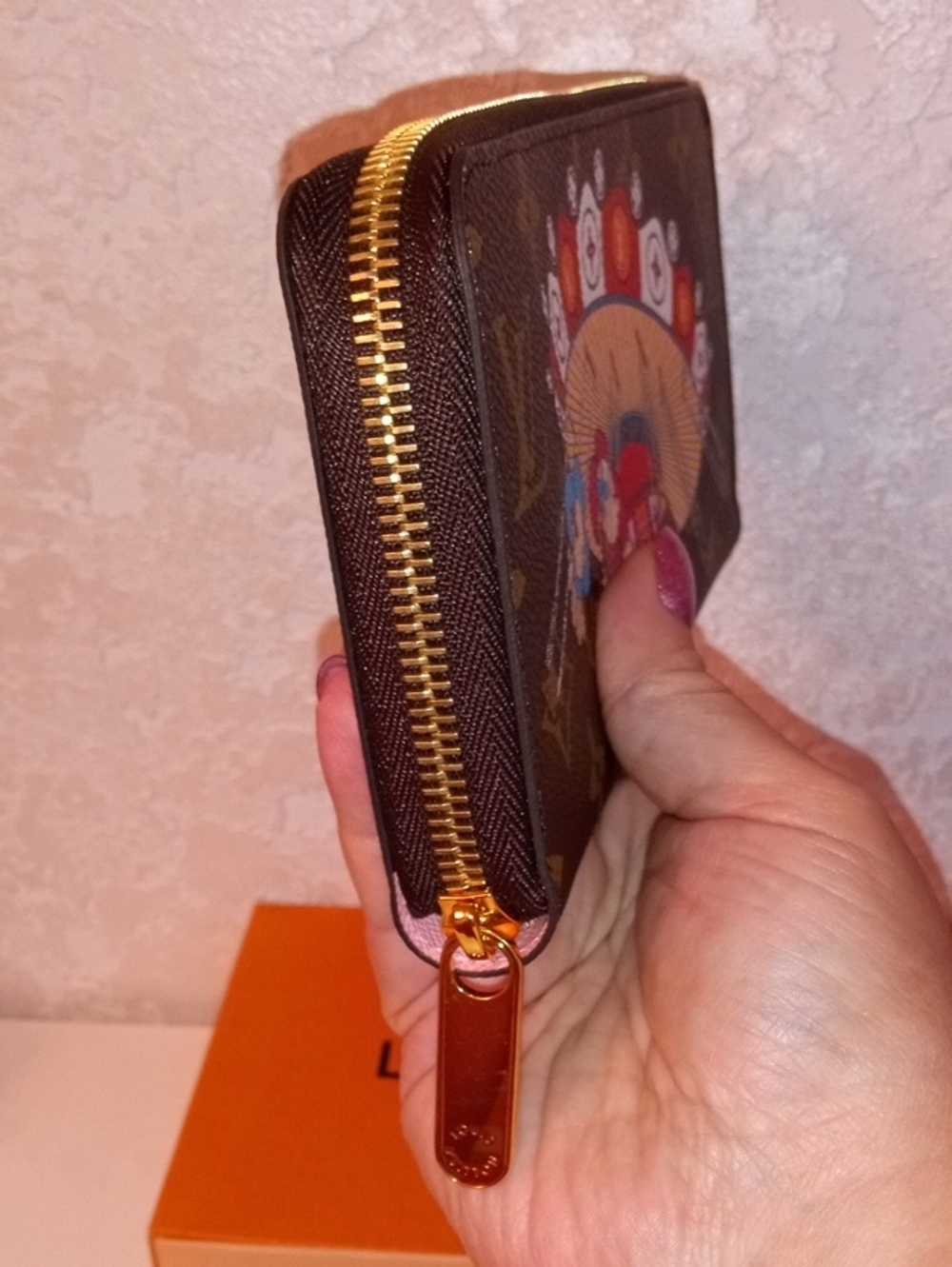 Louis Vuitton Monogram Rare Zip Wallet with Multicolor Carousel Motif Holiday Co - Picture 7 of 9